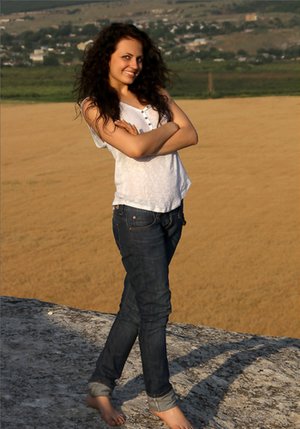 MPL Studios are excited to present you with a photo gallery showcasing Sofi has a hot shape